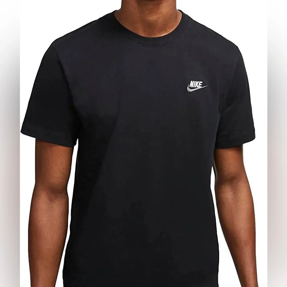 Nike Men's Classic Black Tee - Picture 4 of 4